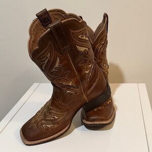 Ariat Little Girls Round Up Bliss  Brown Leather Boots size 2.5